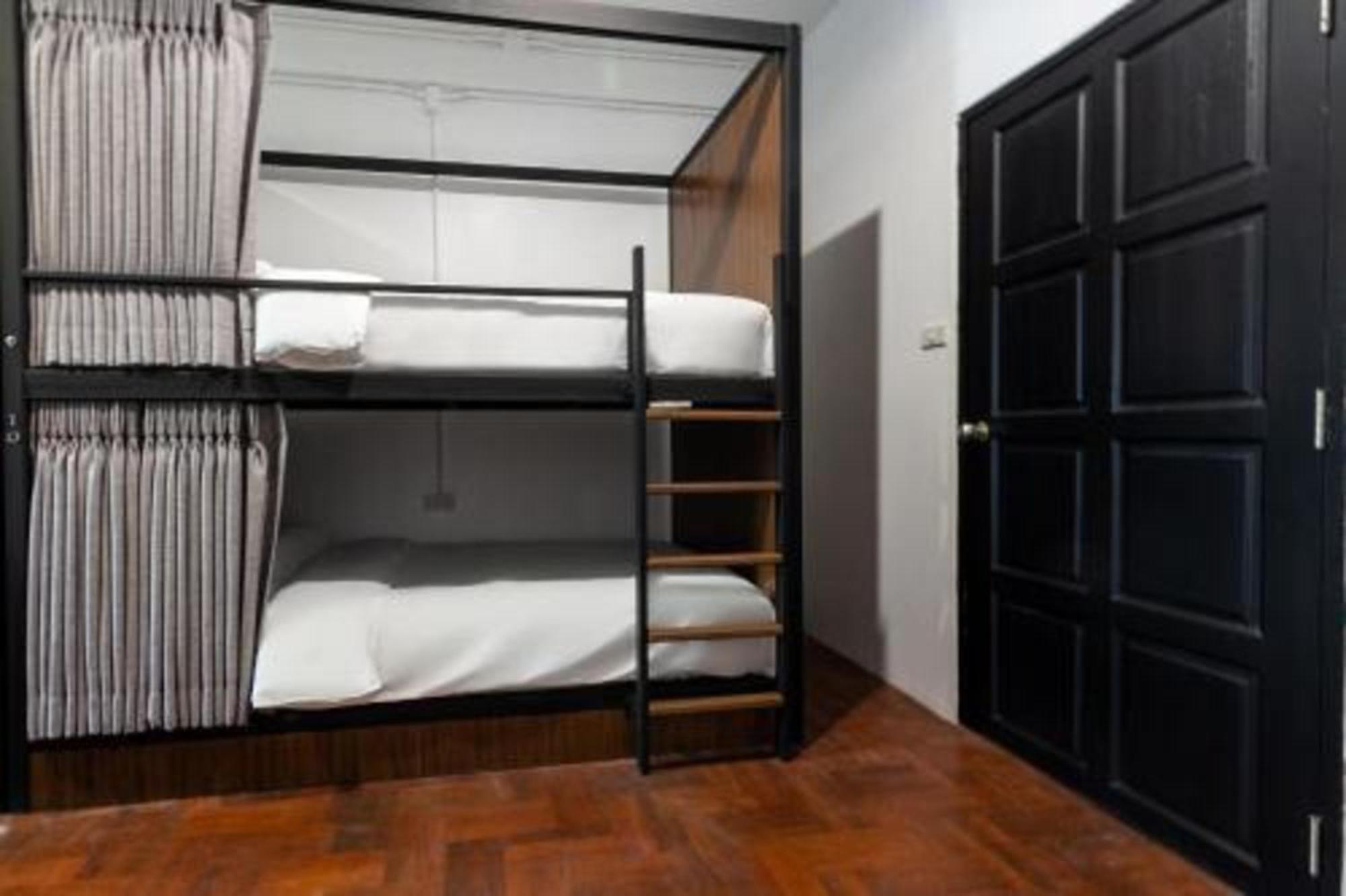 Kudi Hostel Bangkok Exterior photo