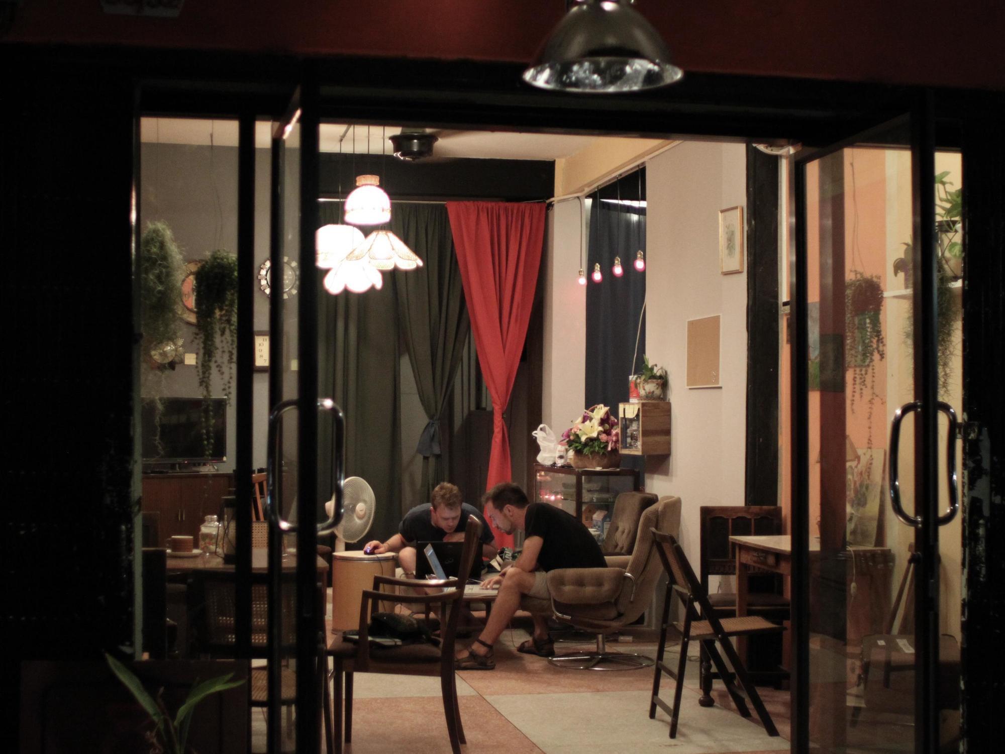 Kudi Hostel Bangkok Exterior photo